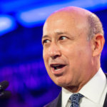 Die US-Investmentbank Goldman Sachs und ihr Chef Lloyd Blankfein erfreuen sich bester Kontakte zu Politikern und Notenbankern. (Bild „Fortune Most Powerful Women 2012“ von „Fortune Live Media“ via flickr.com. Lizenz: Creative Commons 2.0)