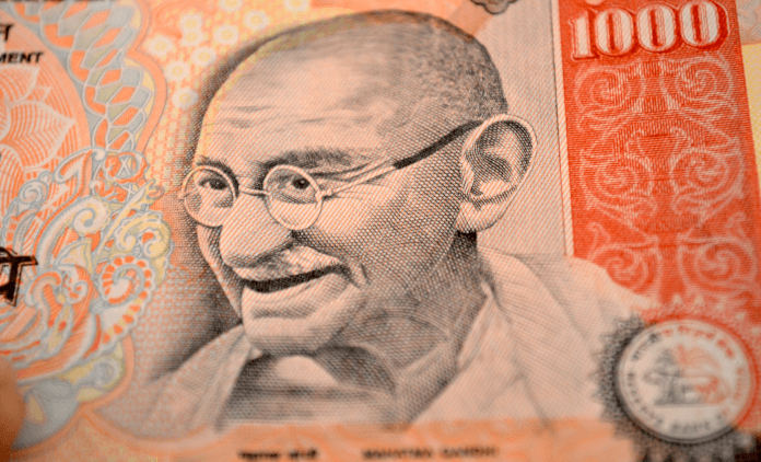 Indien Erklart Uber Nacht Grosse Rupien Banknoten Fur Ungultig