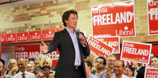 Kanada kann den Bedarf für Marihuana nicht decken. Hier: Justin Trudeau auf einer Kampagne mit Chrystia Freeland. (Foto:Joseph Morris)